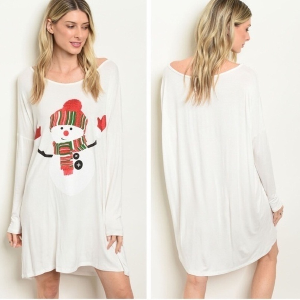 ⛄️HP☃️ 🆕Snowman graphic tunic in white
